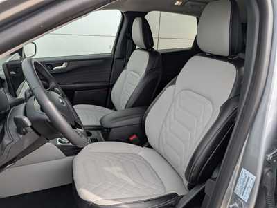 2023 Ford Escape, $33500. Photo 9