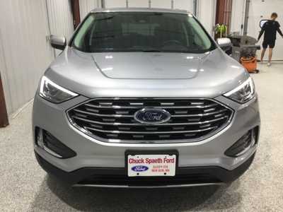 2022 Ford Edge, $28900. Photo 2