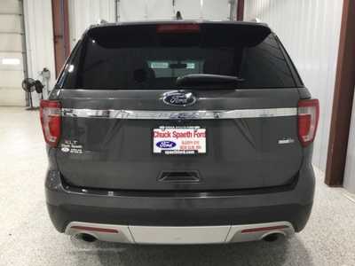 2017 Ford Explorer, $10917. Photo 5