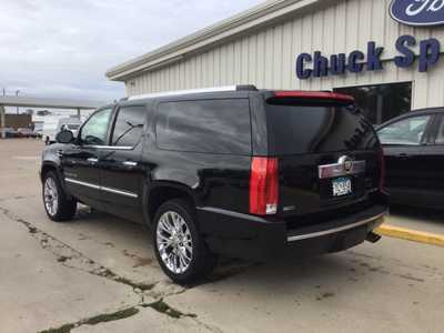 2011 Cadillac Escalade ESV, $10511. Photo 4