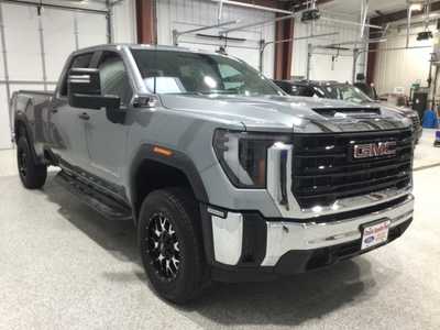 2024 GMC 3500 Crew Cab, $47900. Photo 3