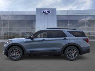 2025 Ford Explorer, $50637. Photo 3