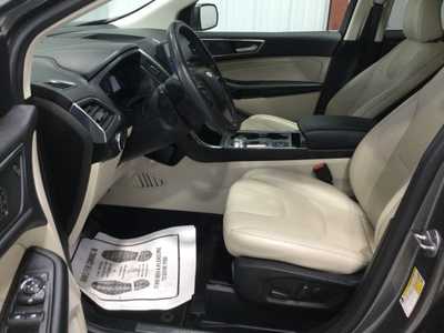 2022 Ford Edge, $30900. Photo 11