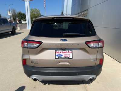 2020 Ford Escape, $19900. Photo 4