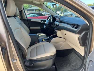 2020 Ford Escape, $19900. Photo 8