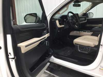 2023 Ford Expedition, $55923. Photo 9