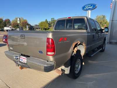 2004 Ford F350 Crew Cab, $. Photo 5