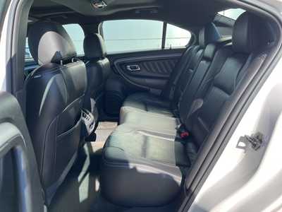 2016 Ford Taurus, $11916. Photo 10