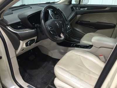 2018 Lincoln MKC, $14918. Photo 11