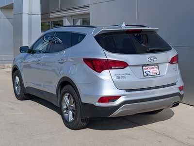 2017 Hyundai Santa Fe, $8900. Photo 3
