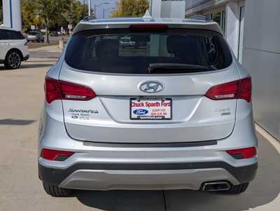 2017 Hyundai Santa Fe, $8900. Photo 4