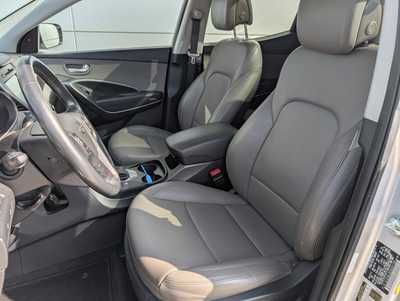 2017 Hyundai Santa Fe, $8900. Photo 7