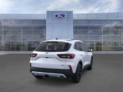 2026 Ford Escape, $40365. Photo 8