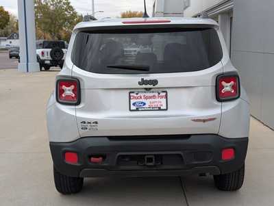 2017 Jeep Renegade, $7900. Photo 4