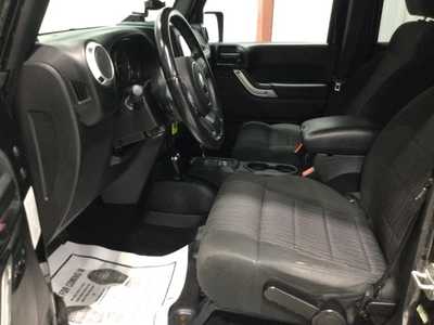 2012 Jeep Wrangler Unlimited, $10900. Photo 10