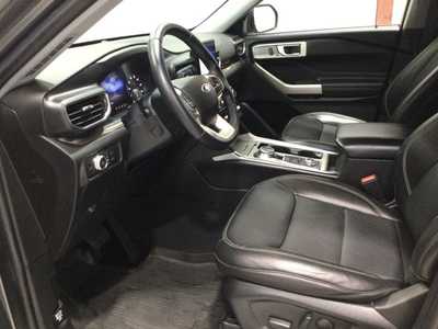 2022 Ford Explorer, $29900. Photo 10