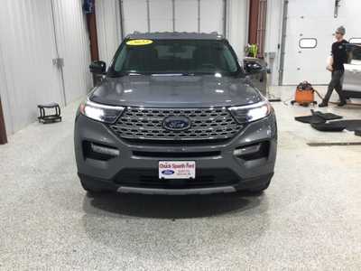 2022 Ford Explorer, $29900. Photo 2