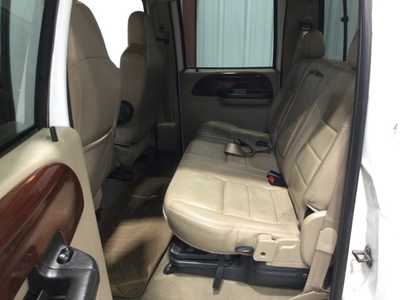 2005 Ford F350 Crew Cab, $8905. Photo 10