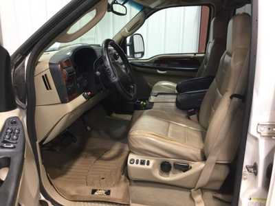 2005 Ford F350 Crew Cab, $8905. Photo 9