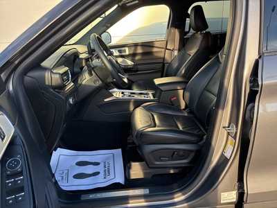 2022 Ford Explorer, $36900. Photo 10