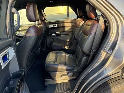 2022 Ford Explorer, $36900. Photo 11