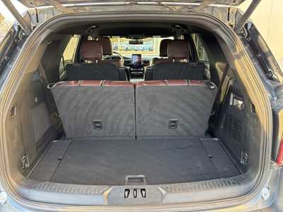 2022 Ford Explorer, $36900. Photo 8