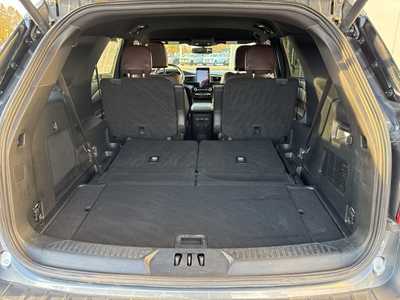 2022 Ford Explorer, $36900. Photo 9
