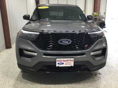 2022 Ford Explorer, $33900. Photo 2