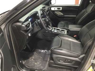 2022 Ford Explorer, $33900. Photo 9