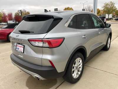 2022 Ford Escape, $21922. Photo 4