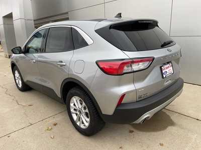 2022 Ford Escape, $21922. Photo 5