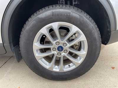 2022 Ford Escape, $21922. Photo 6