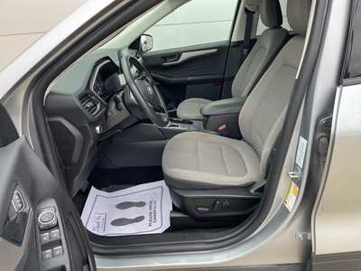 2022 Ford Escape, $21922. Photo 7