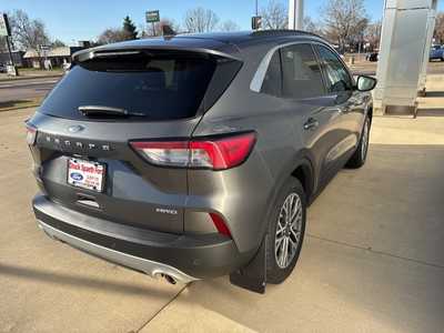 2021 Ford Escape, $18900. Photo 4