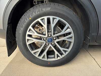 2021 Ford Escape, $18900. Photo 5