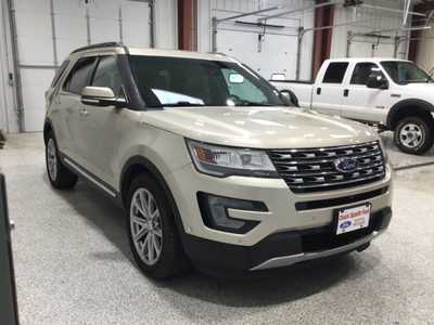 2017 Ford Explorer, $15917. Photo 3