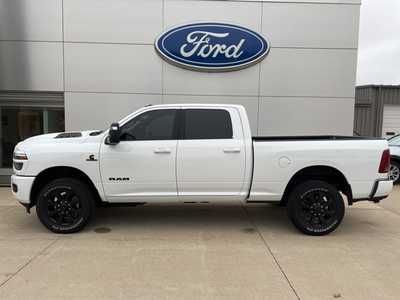 2025 RAM 3500 Crew Cab, $72500. Photo 2