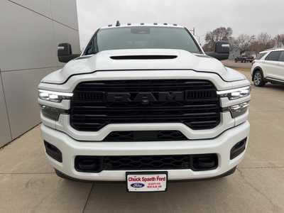 2025 RAM 3500 Crew Cab, $72500. Photo 7