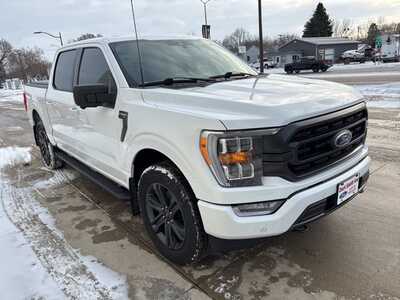 2021 Ford F150 Crew Cab, $31900. Photo 3