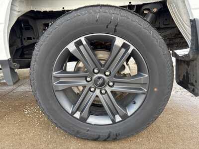 2021 Ford F150 Crew Cab, $31900. Photo 7