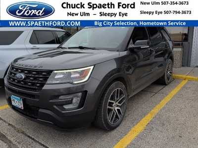 2017 Ford Explorer, $12900. Photo 1