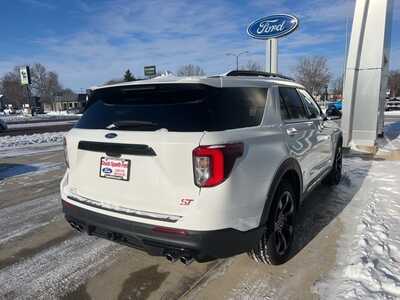 2023 Ford Explorer, $42900. Photo 5