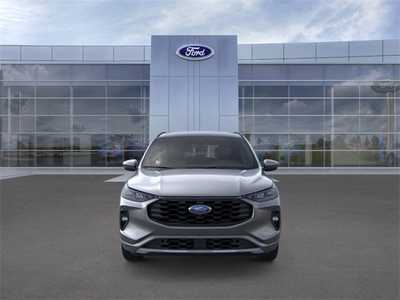 2025 Ford Escape, $35680. Photo 6