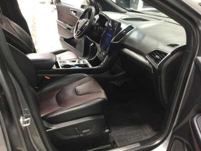 2022 Ford Edge, $25900. Photo 11