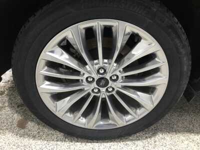 2022 Ford Edge, $25900. Photo 8