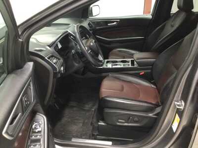 2022 Ford Edge, $25900. Photo 9
