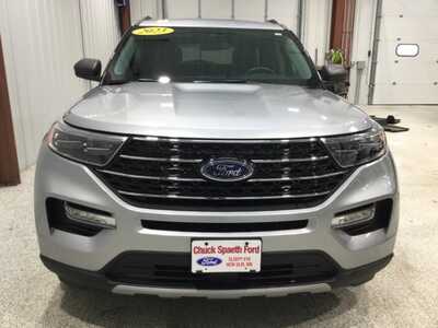 2023 Ford Explorer, $31900. Photo 2