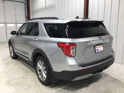 2023 Ford Explorer, $31900. Photo 5