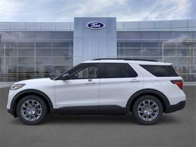 2026 Ford Explorer, $47062. Photo 3