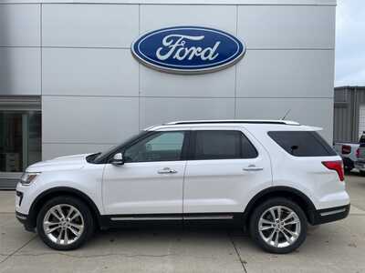 2018 Ford Explorer, $18900. Photo 2